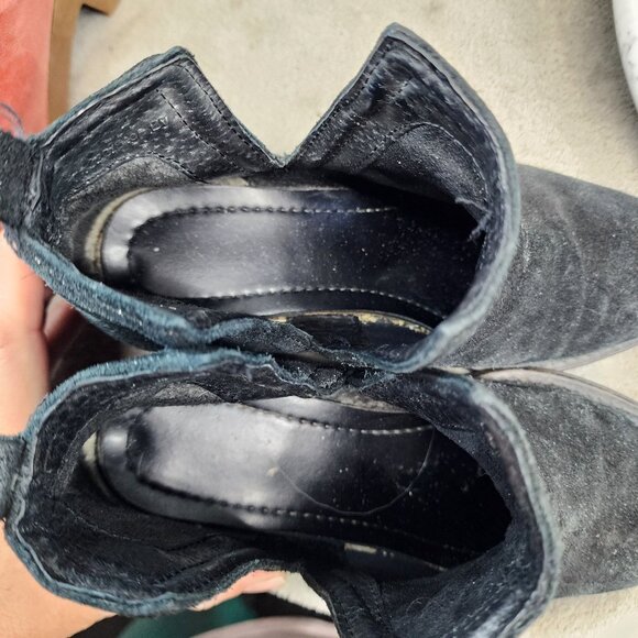 Diba Shoes Womens Size 7 Black Leather Ankle Booties *Read* - Picture 10 of 14